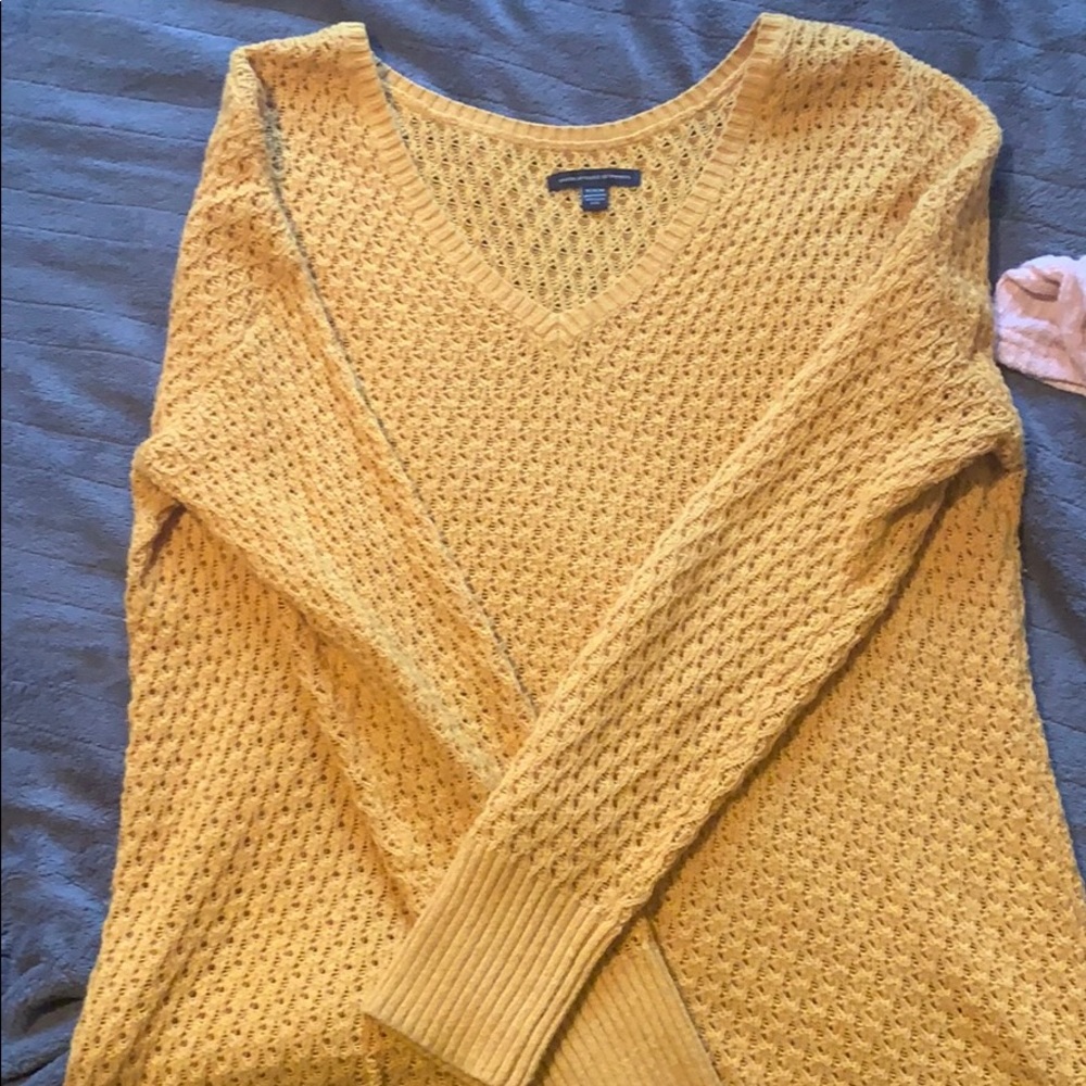 American eagle sweater